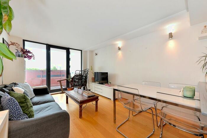 2 Bedroom Flat To Rent In Barlby Road, London, W10