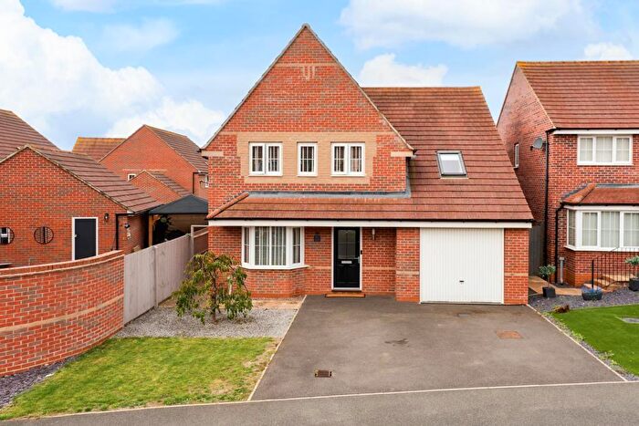 5 Bedroom Detached House For Sale In Cartmel Drive, Oakley Vale, Corby, NN18