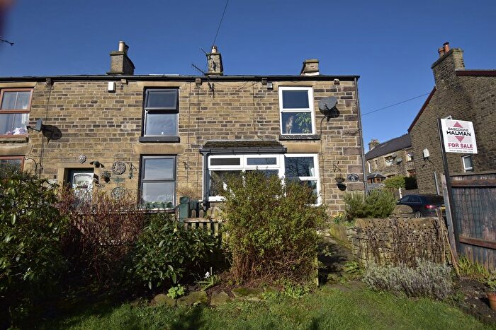 2 Bedroom End Of Terrace House For Sale In Macclesfield Road, Whaley Bridge, High Peak, SK23