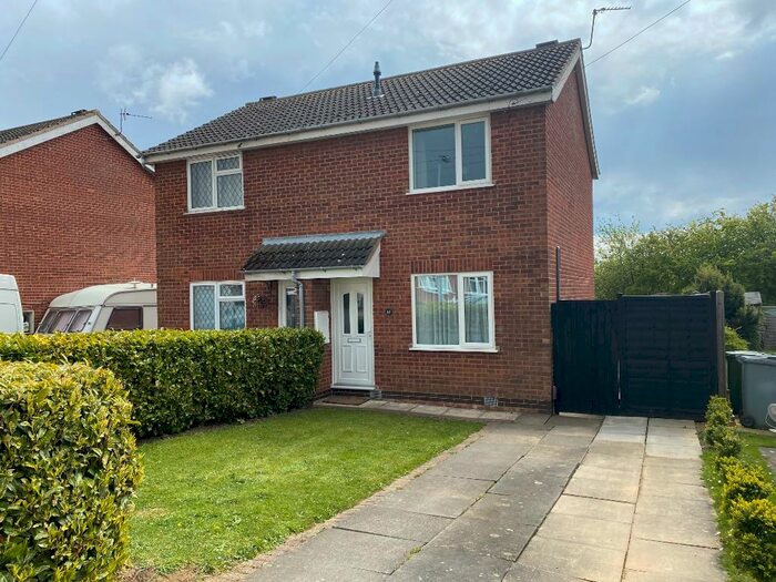 2 Bedroom Semi-Detached House To Rent In Chelmsford Drive, Grantham, Grantham, NG31