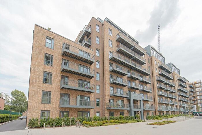 Studio To Rent In Fermont House, Beaufort Square, London, NW9