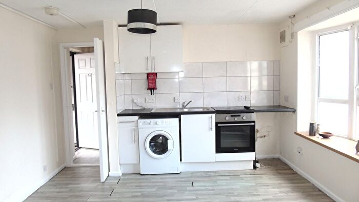 Studio To Rent In Cheapside, Luton, LU1