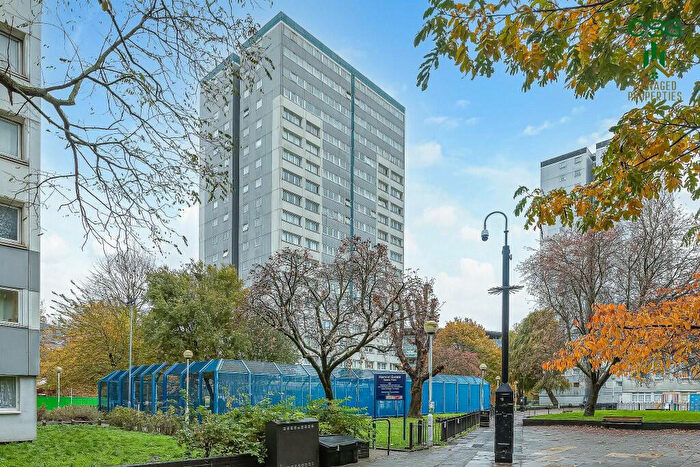 1 Bedroom Apartment For Sale In Hornsey Road, London, N7