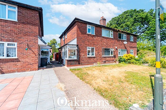 2 Bedroom Maisonette For Sale In Gayhurst Drive, Birmingham, West Midlands, B25