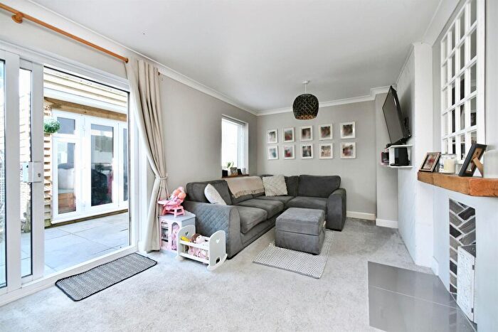 3 Bedroom Terraced House For Sale In Stanstead Crescent, Brighton, BN2