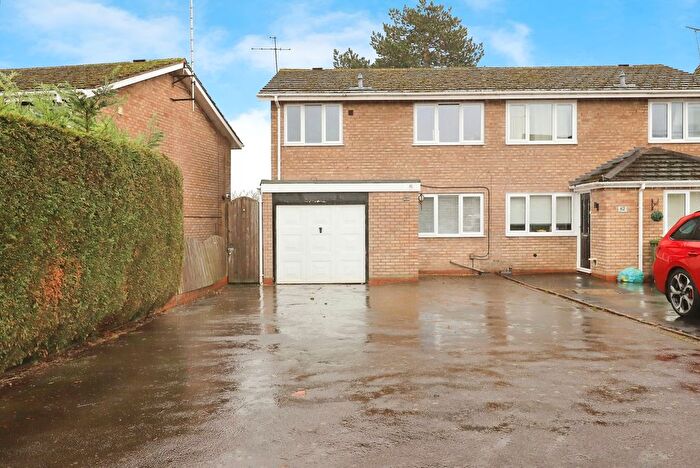 3 Bedroom Semi Detached House For Sale In Merton Close, Kidderminster, Worcestershire, DY10