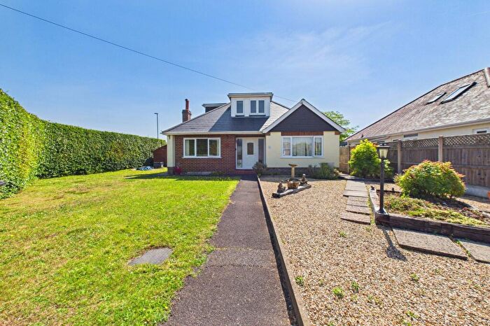 6 Bedroom Detached House For Sale In Insley Crescent, Broadstone, Dorset, BH18