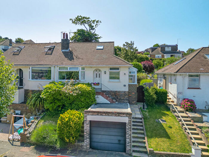 3 Bedroom Semi-Detached Bungalow For Sale In Woodbourne Avenue, Brighton, BN1