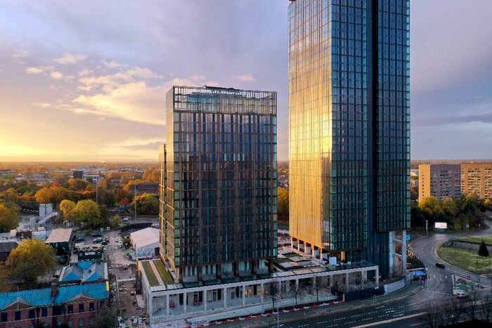 Garage / Parking To Rent In Silvercroft Street, Manchester, Greater Manchester, M15