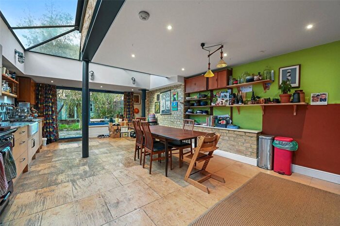 4 Bedroom End Terrace House To Rent In Mayola Road, London, E5