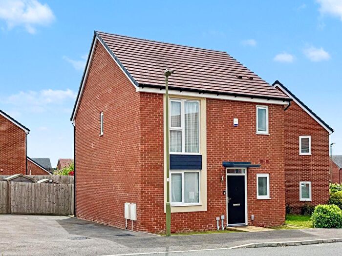 3 Bedroom Detached House For Sale In Goodenough Drive, Wantage, OX12