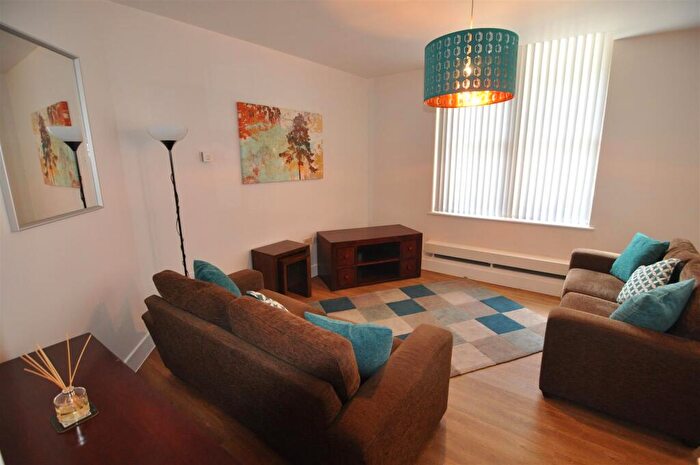 1 Bedroom Flat To Rent In Behrens Warehouse, East Parade, Bradford, BD1