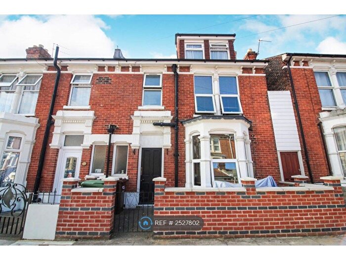 4 Bedroom Terraced House To Rent In Langstone Road, Portsmouth, PO3