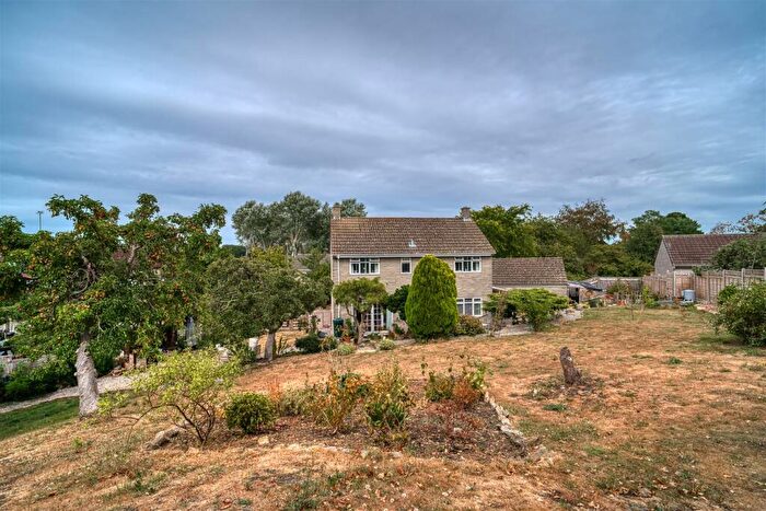 4 Bedroom Detached House For Sale In Henstridge, Templecombe, BA8