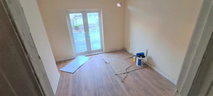 2 Bedroom Flat To Rent In High Street, London NW10