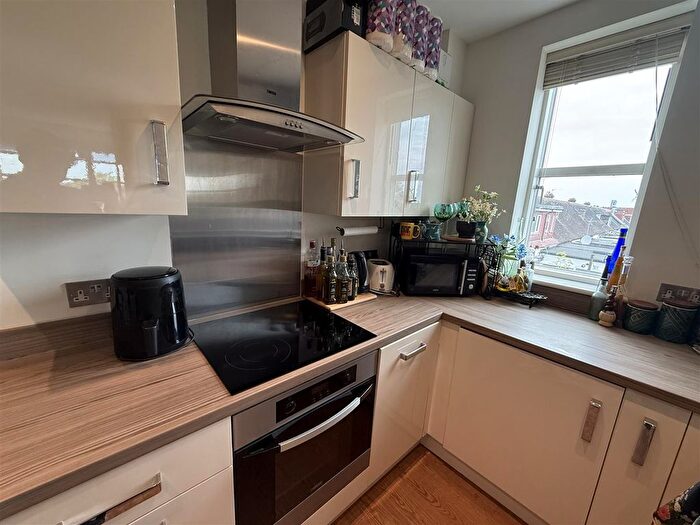 Studio To Rent In Speedwell House, High Street, Whitton, TW2