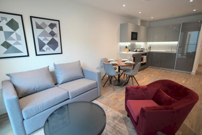 1 Bedroom Flat To Rent In Juniper Drive, London, SW18