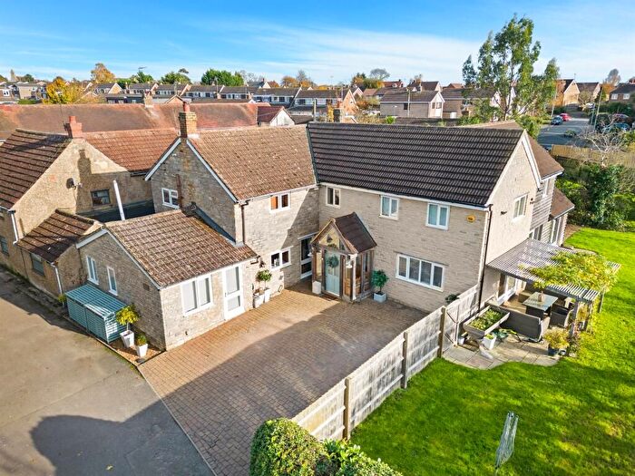 4 Bedroom Detached House For Sale In Lower End, Hartwell, Northampton, NN7