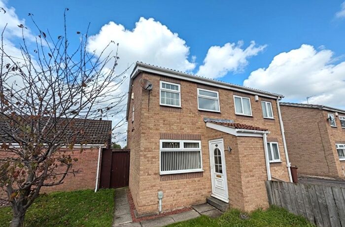 2 Bedroom Semi Detached House For Sale In Brockton Close, Hull, HU3