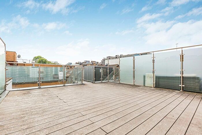 3 Bedroom Flat To Rent In Putney High Street, London, SW15