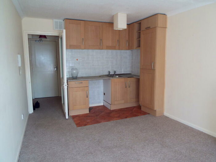 Flat To Rent In Lugley Street, Newport, PO30
