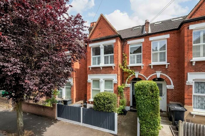 2 Bedroom Apartment For Sale In Byne Road Sydenham, SE26