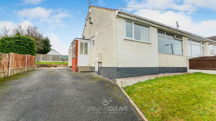 2 Bedroom Semi-Detached Bungalow To Rent In West View, Buckley, CH7