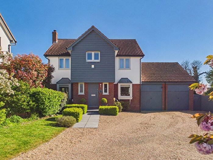 3 Bedroom Detached House For Sale In The Mowbrays, Framlingham, IP13