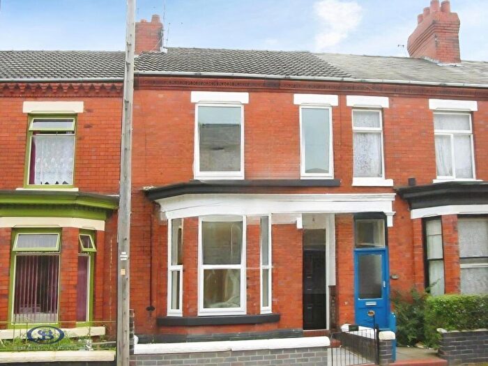 2 Bedroom Apartment To Rent In Walthall Street, CW2