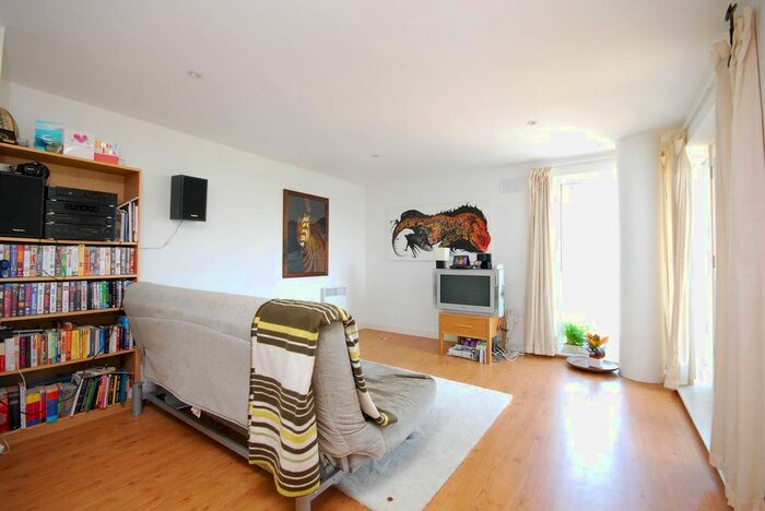 1 Bedroom Flat To Rent In Tredegar Road, Bow, London, E3