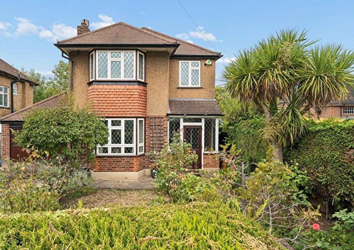 3 Bedroom Detached House For Sale In Imperial Drive, Harrow, HA2