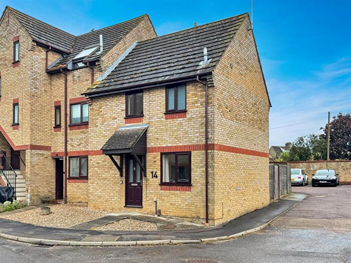2 Bedroom End Of Terrace House To Rent In St. Martins Walk, Ely, CB7