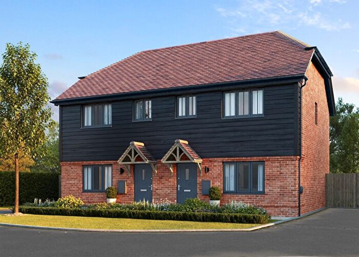 3 Bedroom Semi-Detached House For Sale In Hawkinge, Folkestone, CT18