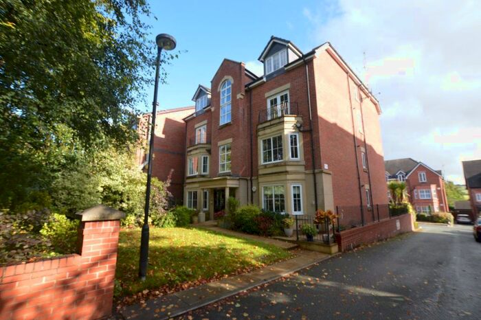 2 Bedroom Flat To Rent In Wigan Road, Standish, Wigan, WN1