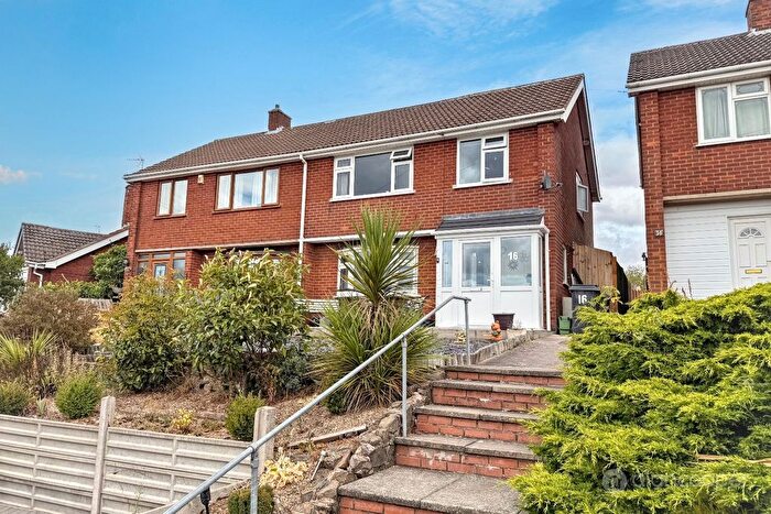 3 Bedroom Semi-Detached House For Sale In Hayes Road, Hartshill, Nuneaton, CV10