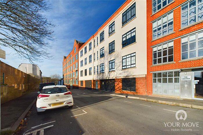 2 Bedroom Flat To Rent In Duke Street, Northampton, NN1