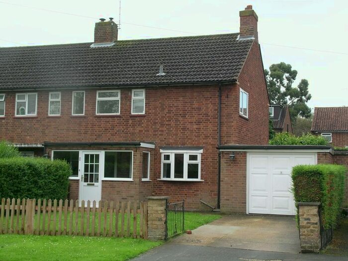 3 Bedroom Semi-Detached House To Rent In Candlemas Mead, Beaconsfield, HP9