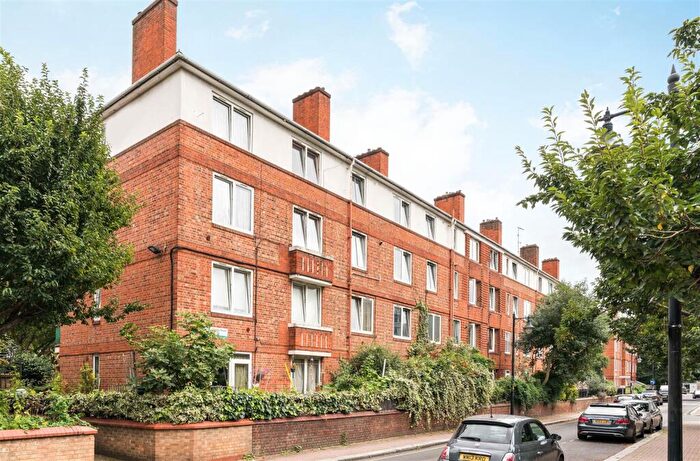 2 Bedroom Flat For Sale In Cherry Garden Street, London, SE16