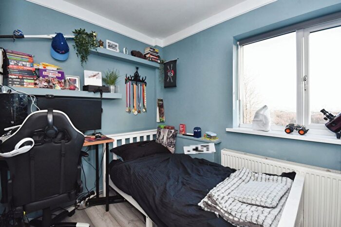 3 Bedroom Semi-Detached House For Sale In Wedgwood Road, Clifton, Swinton, Manchester, M27