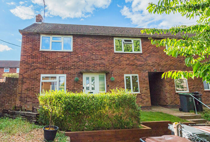 3 Bedroom End Of Terrace House For Sale In Lees Street, Irthlingborough, NN9