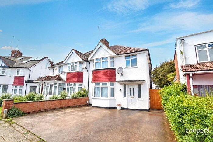 3 Bedroom Semi Detached House To Rent In Welbeck Road, Harrow, HA2