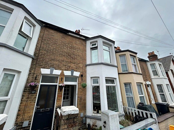3 Bedroom Terraced House To Rent In Cowes, Isle Of Wight, PO31