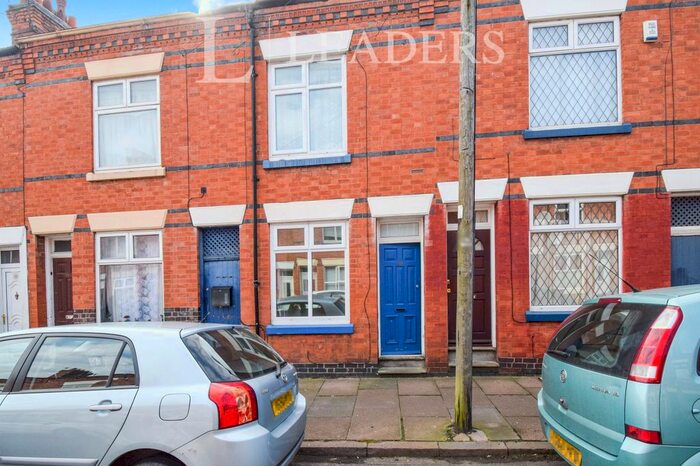 1 Bedroom Flat To Rent In Warwick Street, Leicester, LE3