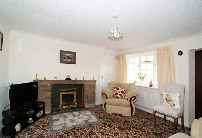 2 Bedroom Cottage For Sale In Temperance Hill, Woolley Moor, Alfreton, DE55