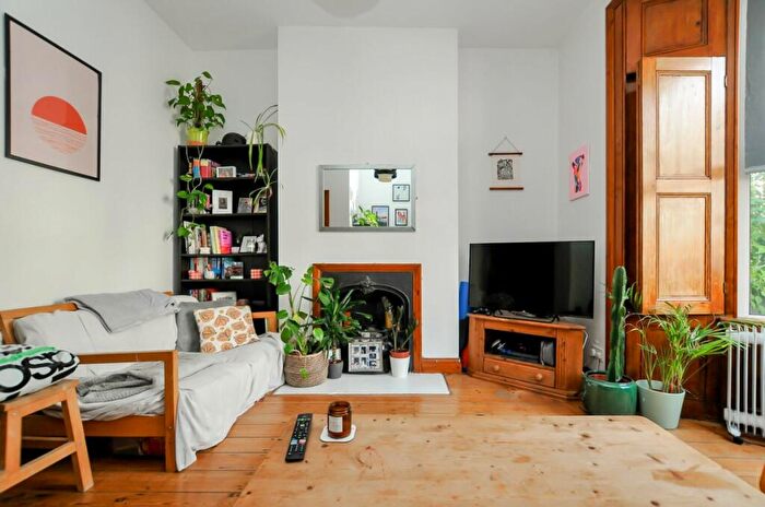 1 Bedroom Flat To Rent In Walford Road, Stoke Newington, N16