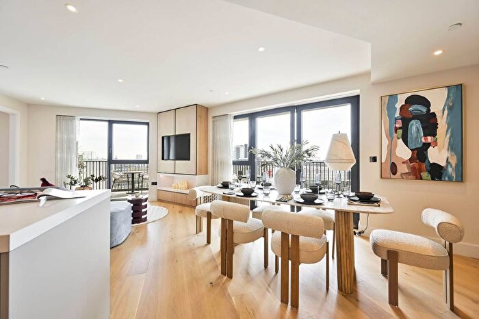 2 Bedroom Flat For Sale In White City Living, White City, W12
