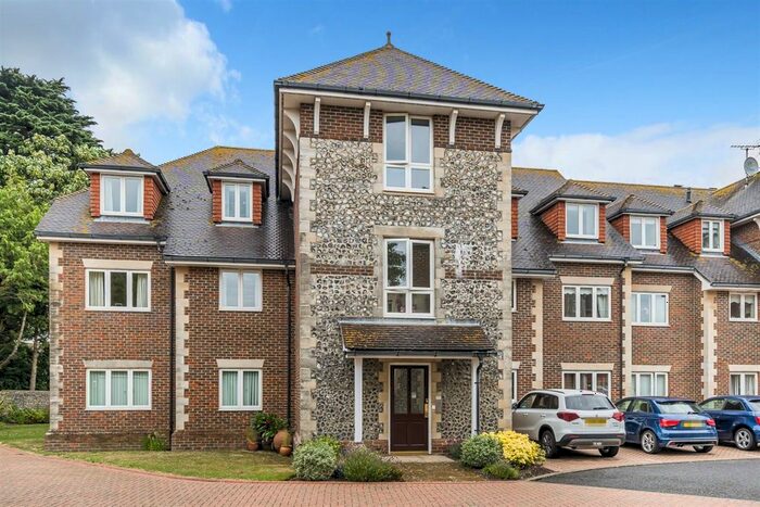 3 Bedroom Flat To Rent In Greenfields, Middleton-On-Sea, Bognor Regis, West Sussex, PO22