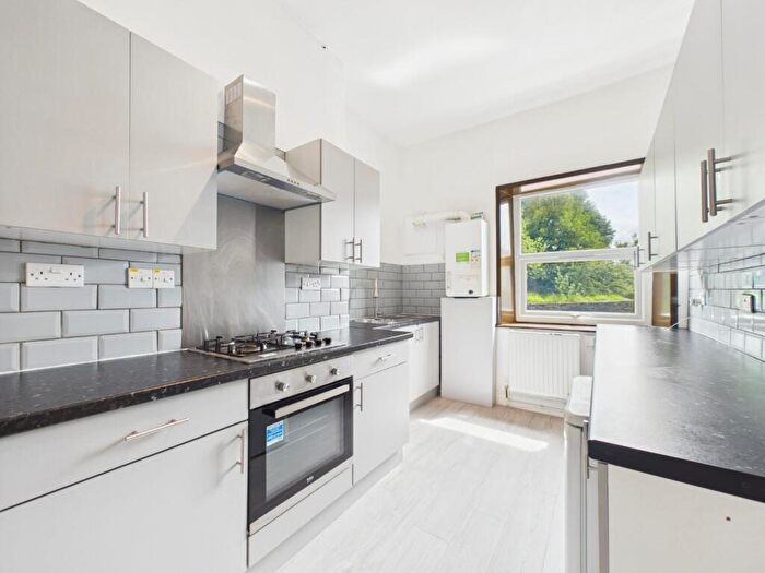 1 Bedroom Flat To Rent In Briggate, Shipley, BD17