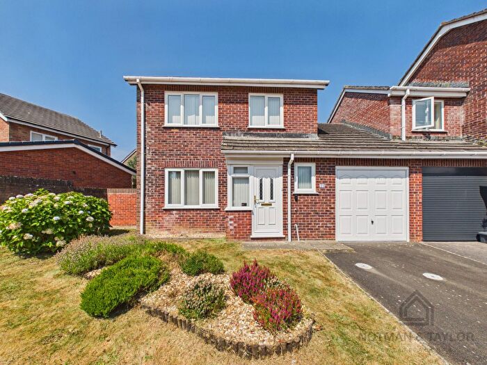 3 Bedroom Detached House For Sale In Borough Park, Torpoint, PL11