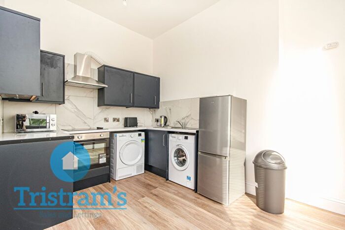 2 Bedroom Flat To Rent In Loughborough Road, West Bridgford, NG2